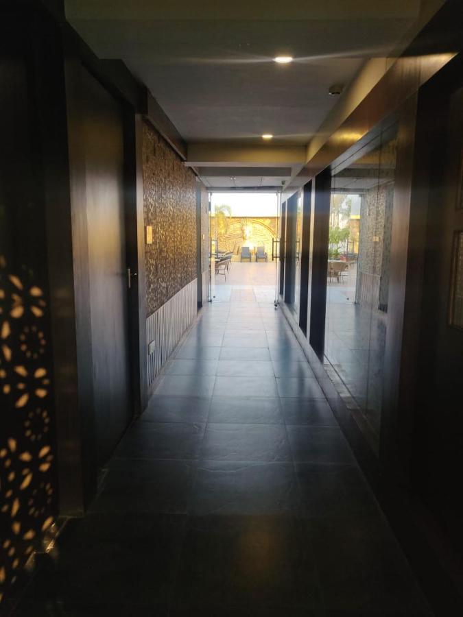 Hotel Casaya Inn Chinhat Exteriér fotografie