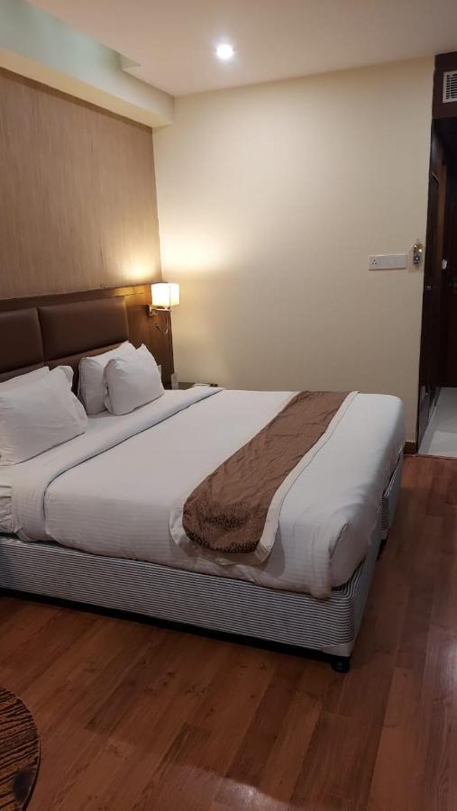 Hotel Casaya Inn Chinhat Exteriér fotografie
