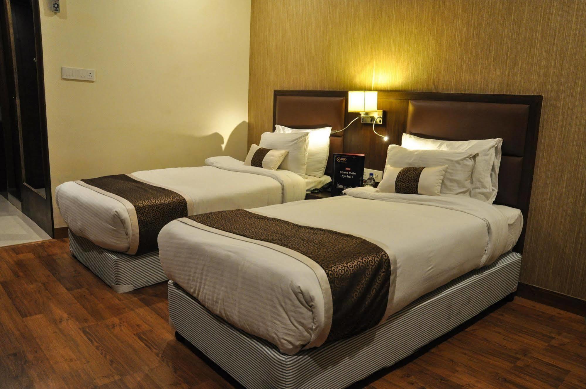 Hotel Casaya Inn Chinhat Exteriér fotografie